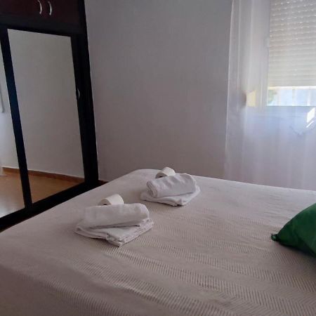 Oromana Loft Apartment อัลกาลา เด กัวไดรา ภายนอก รูปภาพ
