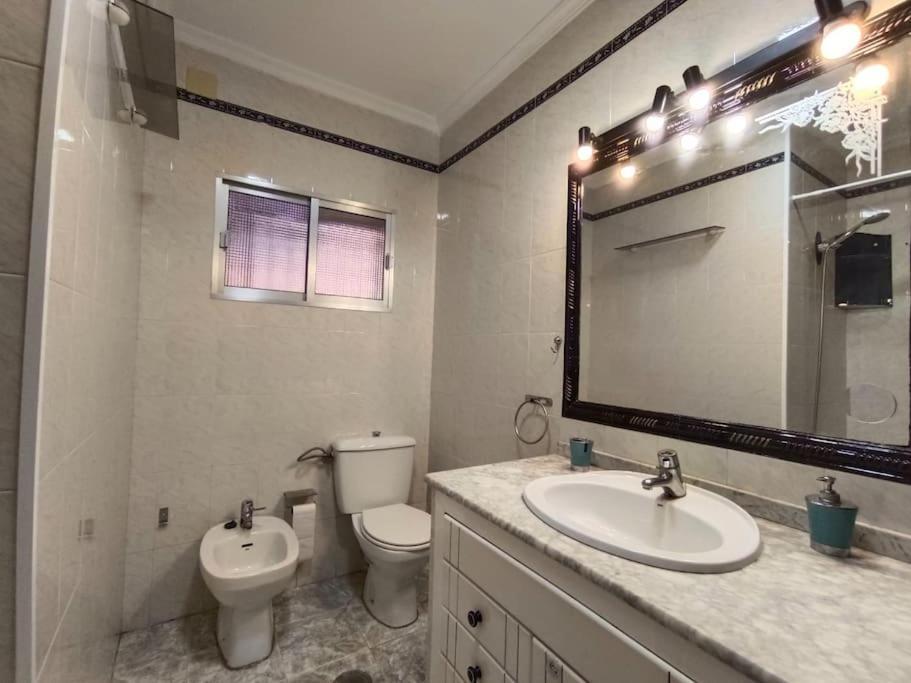 Oromana Loft Apartment อัลกาลา เด กัวไดรา ภายนอก รูปภาพ