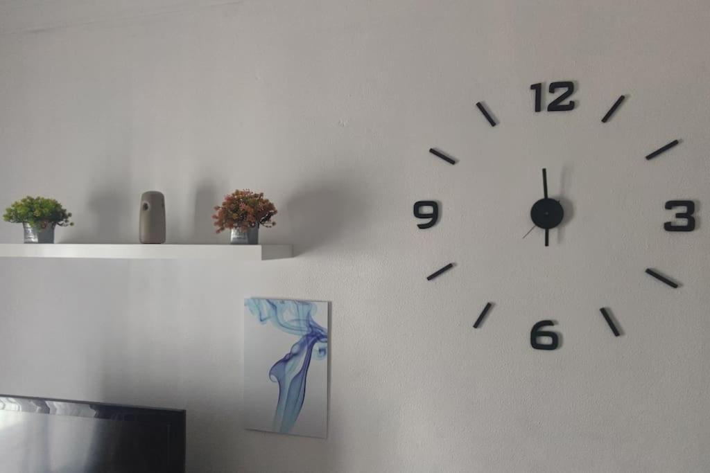 Oromana Loft Apartment อัลกาลา เด กัวไดรา ภายนอก รูปภาพ